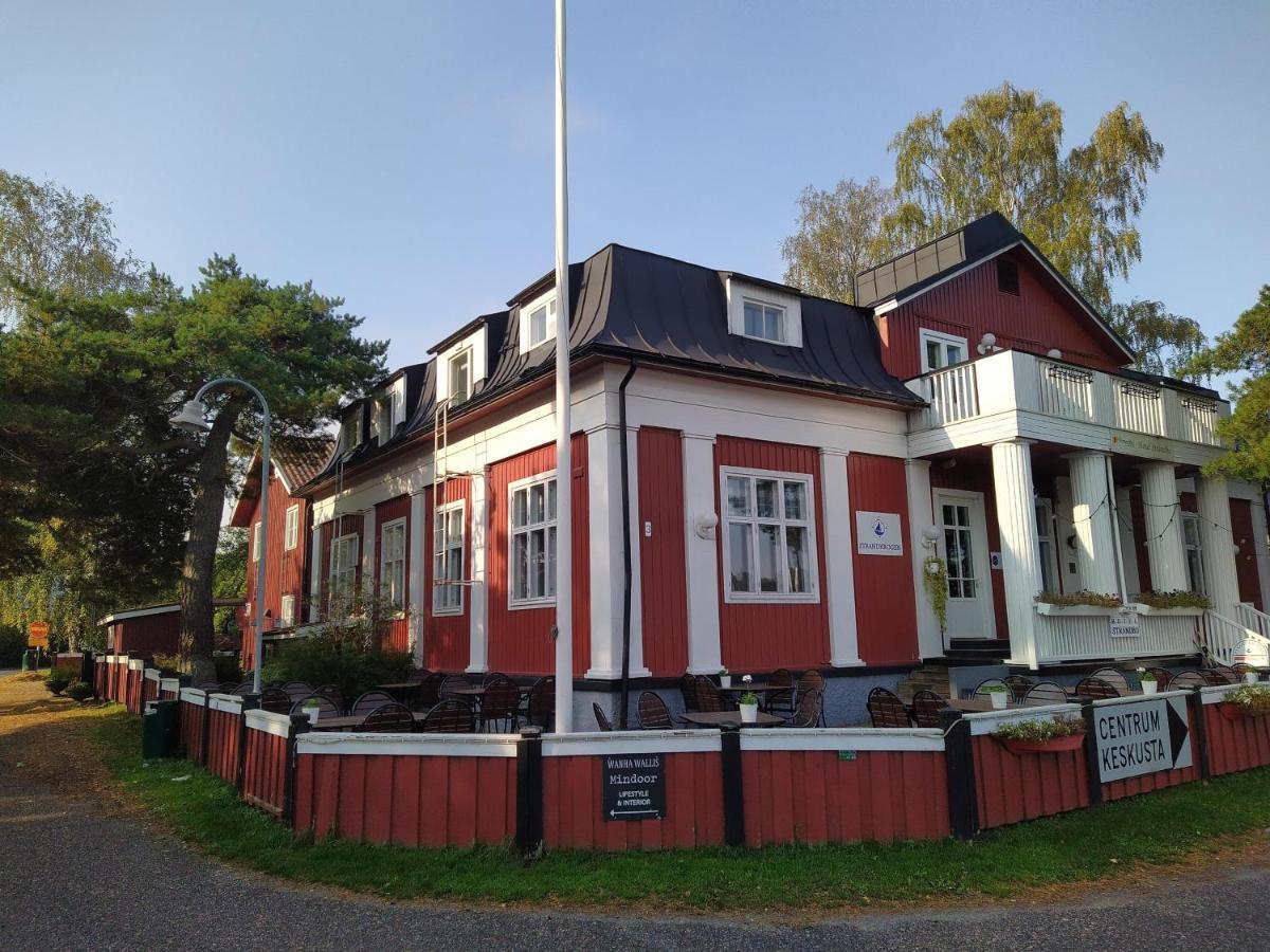 Hotel Strandbo Науво Екстер'єр фото
