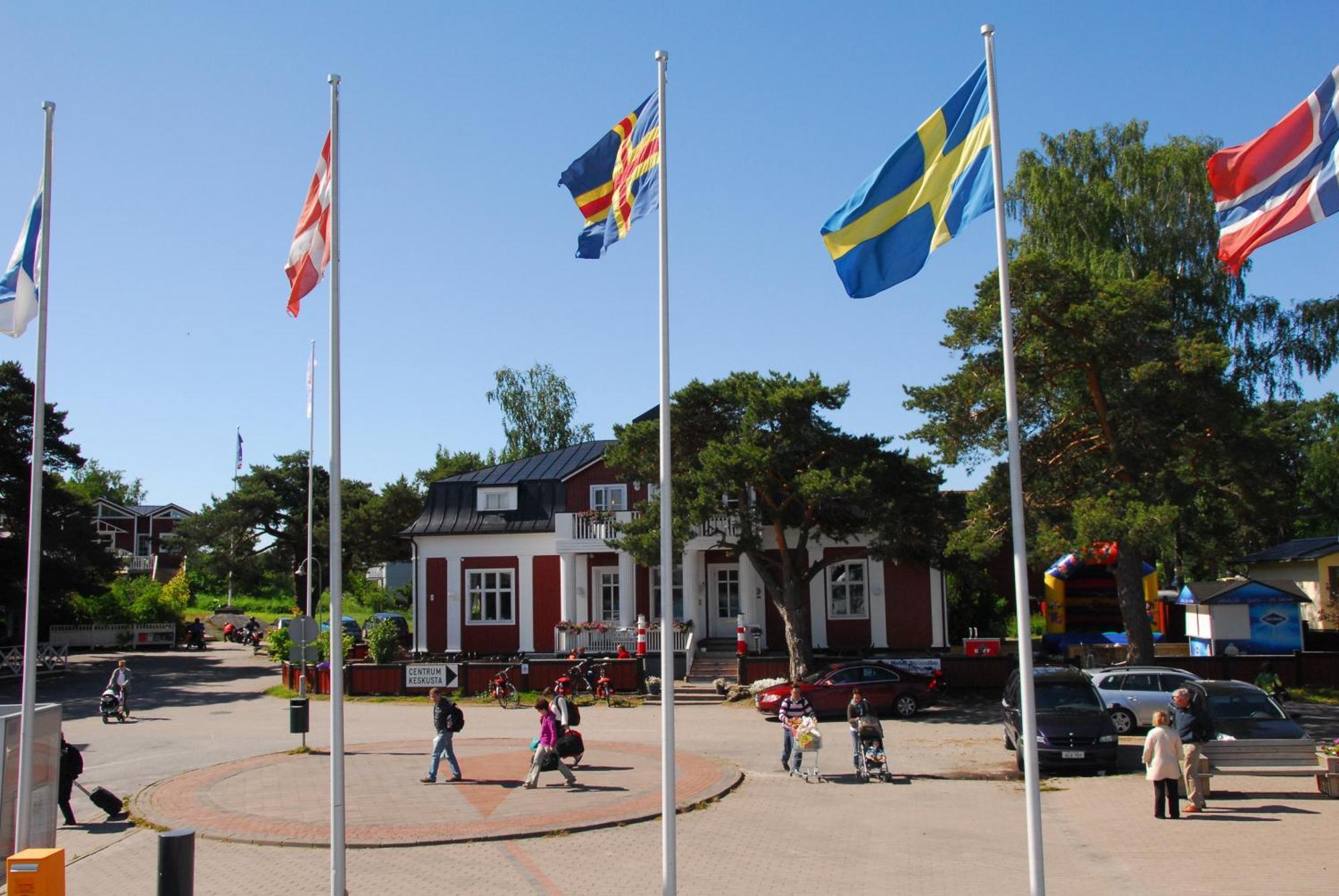 Hotel Strandbo Науво Екстер'єр фото