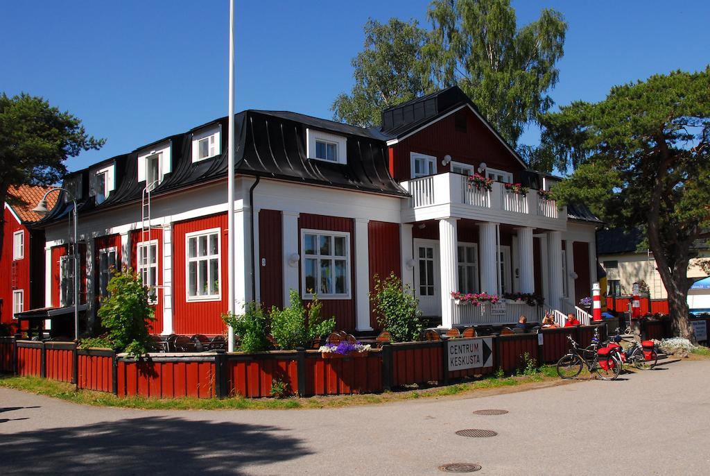 Hotel Strandbo Науво Екстер'єр фото